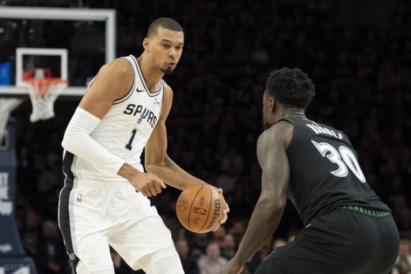 杠杆配资助手网 一战狂刷9项NBA纪录！上帝是多偏心，创造出文班这样的怪物